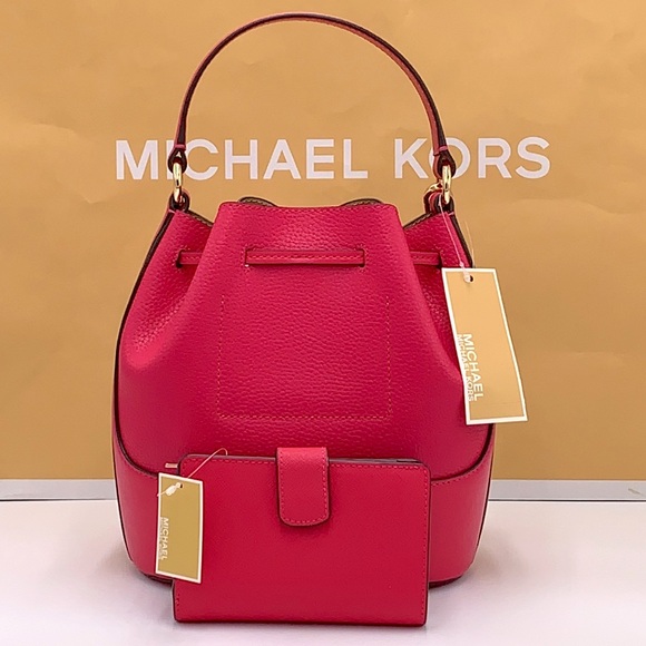 MICHAEL KORS REED MEDIUM BELTED BACKED MESSENGER CROSSBODY BAG & WALLET SET - Picture 4 of 16